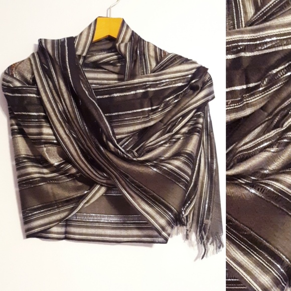 Lightweight Scarf NWOT - Picture 1 of 2